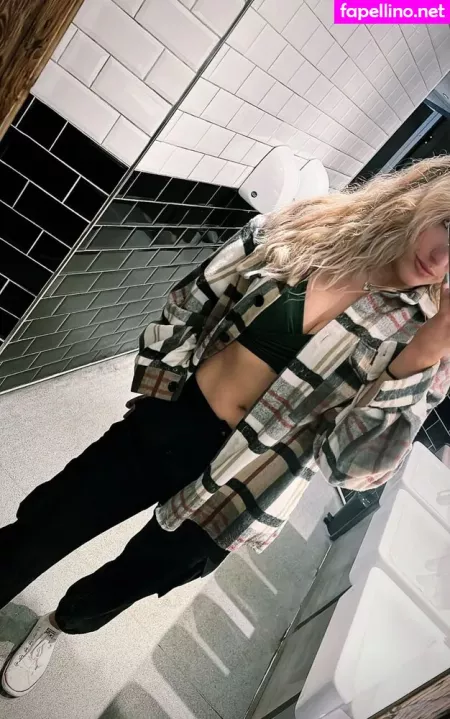 Caitlin Beevers OnlyFans Thumbnail #LFrHH1m6J3