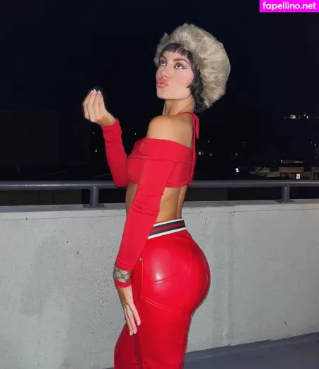Caitlin Carmichael OnlyFans Thumbnail #Eep8ABDpYm