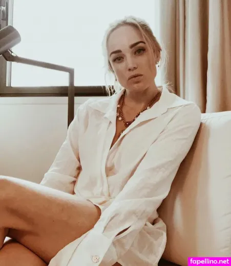 Caity Lotz OnlyFans Thumbnail #Xrit98Noq9