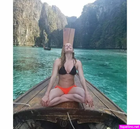 Caity Lotz OnlyFans Thumbnail #obWppnFWzv