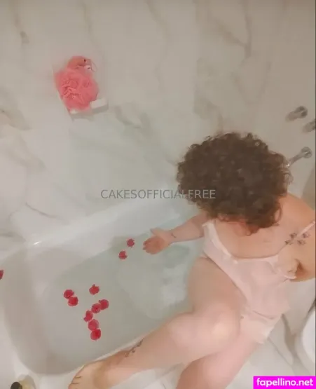 Cakesofficialfree OnlyFans Thumbnail #MylqZbZEaj