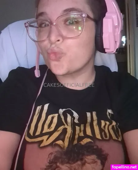 Cakesofficialfree OnlyFans Thumbnail #efCjtP2XAC