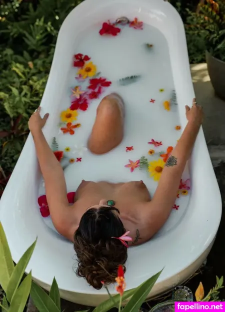 Calafleur OnlyFans Thumbnail #QGQa8TjdrL