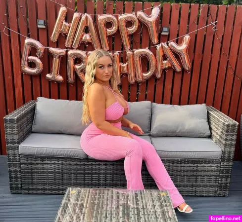 Caleyhutchisonx OnlyFans Thumbnail #1BM84jD4vi