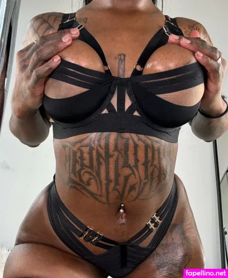 Calfskinned OnlyFans Thumbnail #1IEIHhvHmO