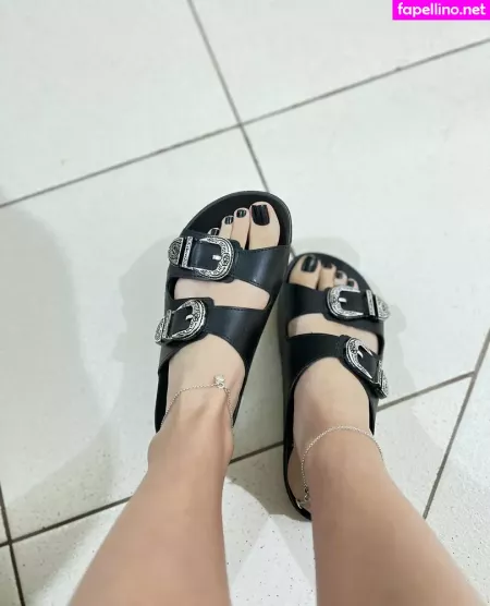 Caliupe Feet OnlyFans Thumbnail #4P7tSJZs67