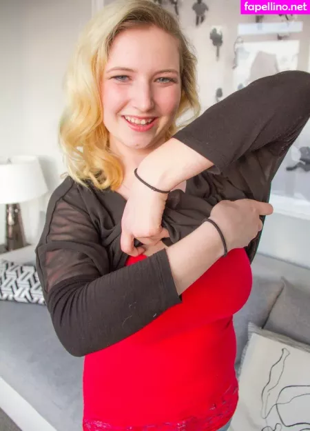 Calliope Rossi OnlyFans Thumbnail #D3rcC8WeZv