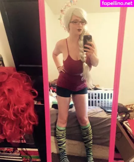 Calliope Rossi OnlyFans Thumbnail #t5erBMjGRZ