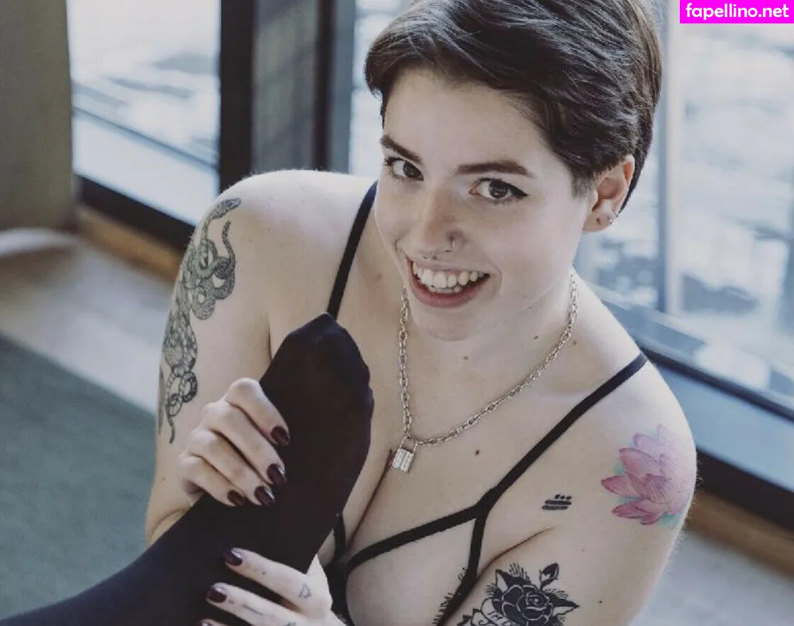 callmegells, callmeslooo Nude Leaked OnlyFans Photo #0J1reYEWy0