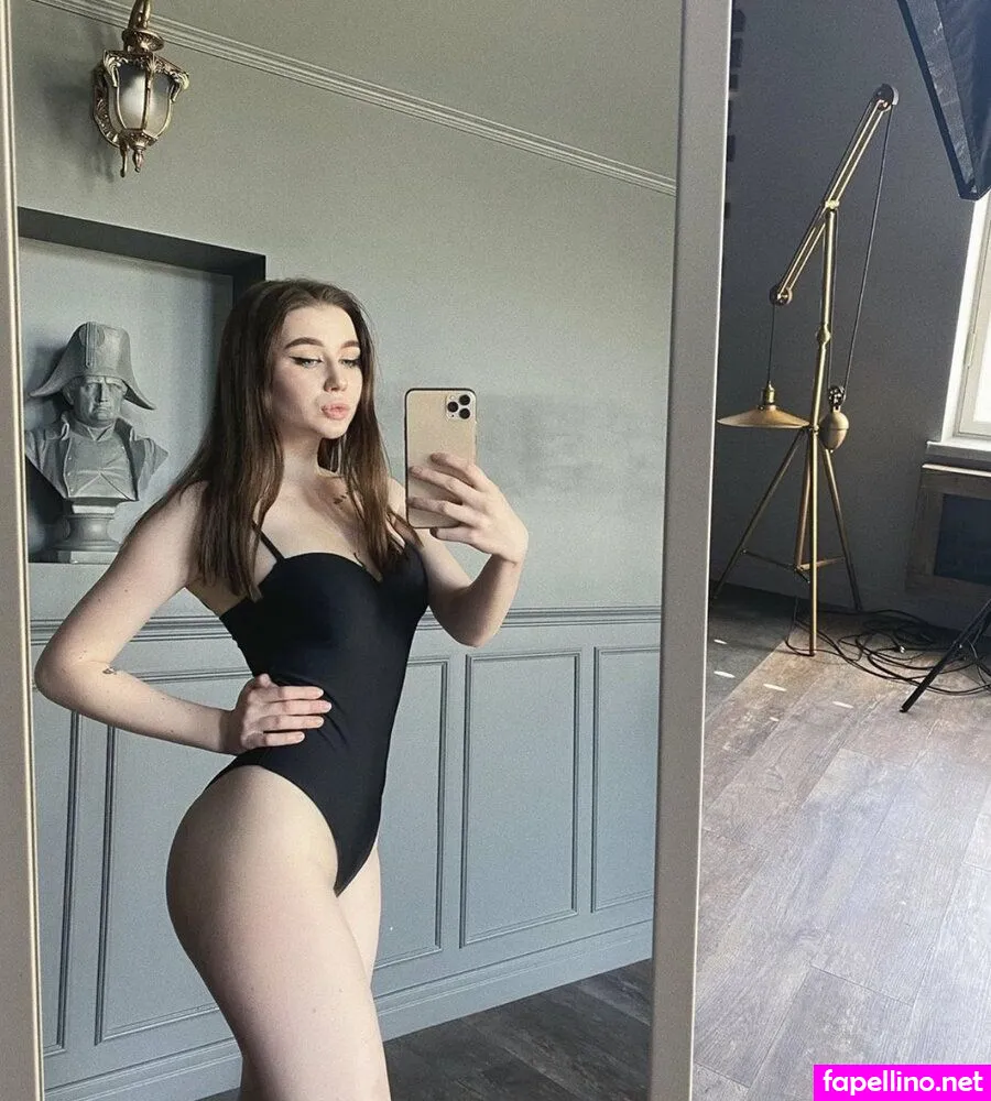 callmekris Nude Leaked OnlyFans Photo #8y4nwnFeTa