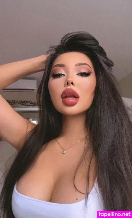 Callmelaurittafree OnlyFans Thumbnail #EeYIpd1EDZ