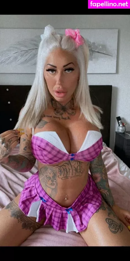 Callmeroxy 1 OnlyFans Thumbnail #N00nM9WuTp