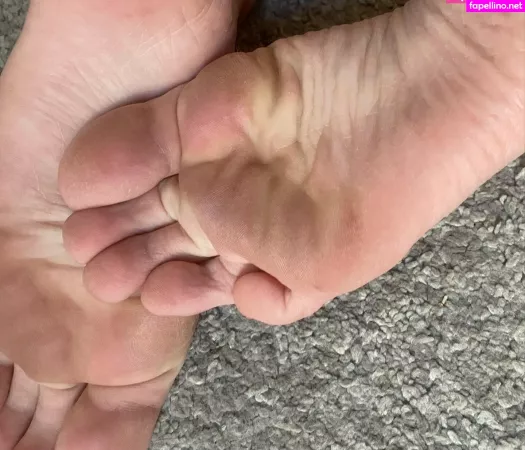 Callyfeet33 OnlyFans Thumbnail #u4NL1kkCcA