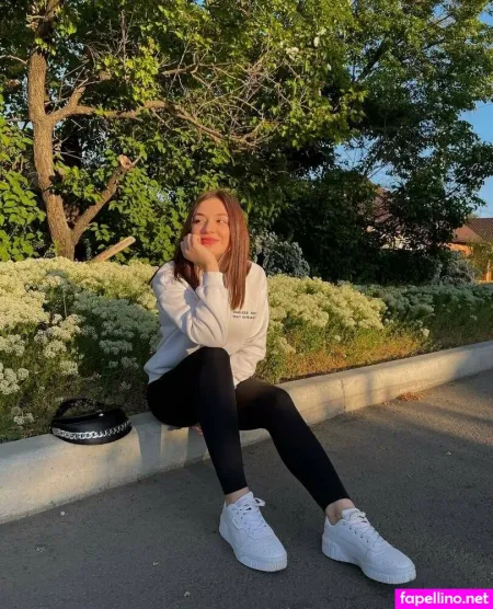 Camigirl18 OnlyFans Thumbnail #CI4HwTN15x