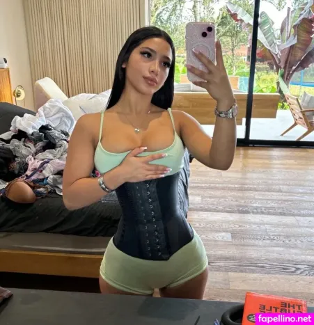 Camiihenaoo OnlyFans Thumbnail #Se9A69Mmjy