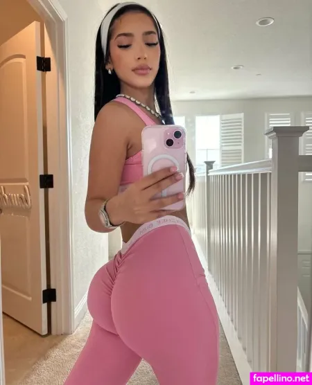 Camiihenaoo OnlyFans Thumbnail #cBNQ7UUmcY