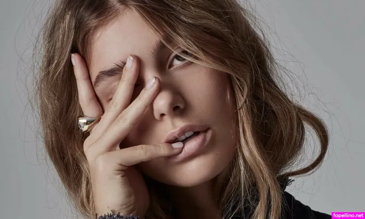 Camila Morrone OnlyFans Thumbnail #2Y92LZXbuH