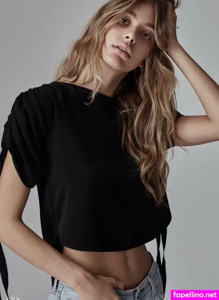 Camila Morrone OnlyFans Thumbnail #ft3XGbMeS2