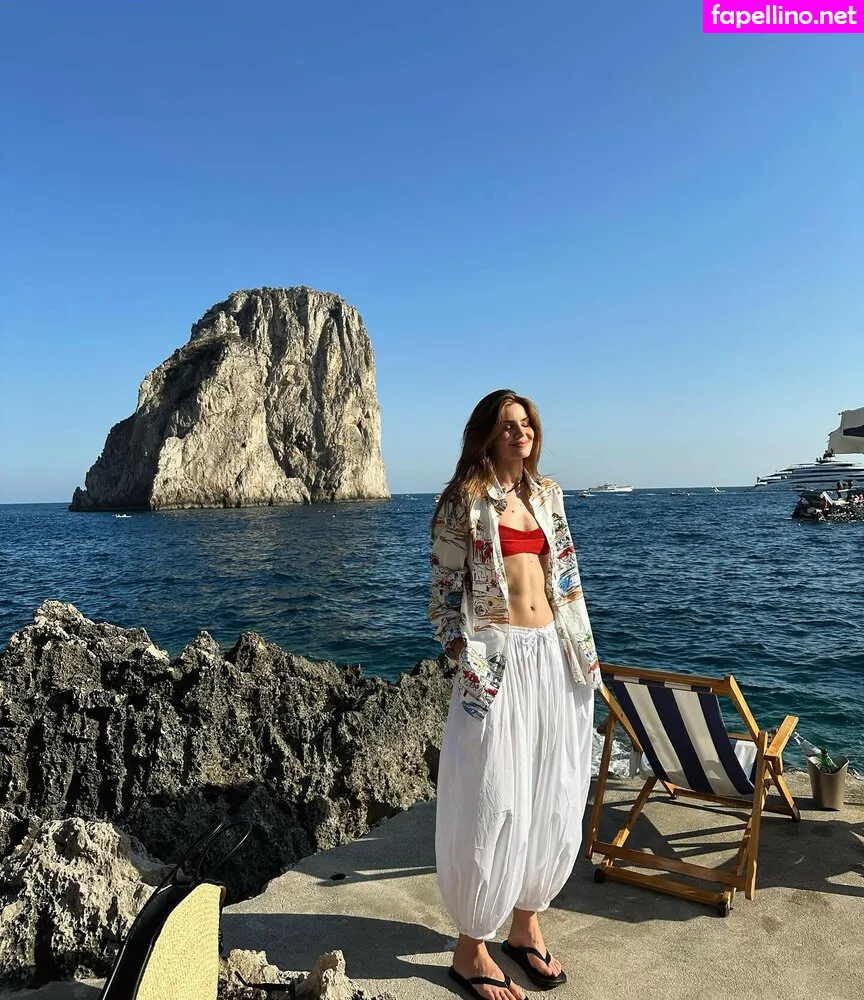 camilaqueiroz Nude Leaked OnlyFans Photo #7lTGnC5AAS