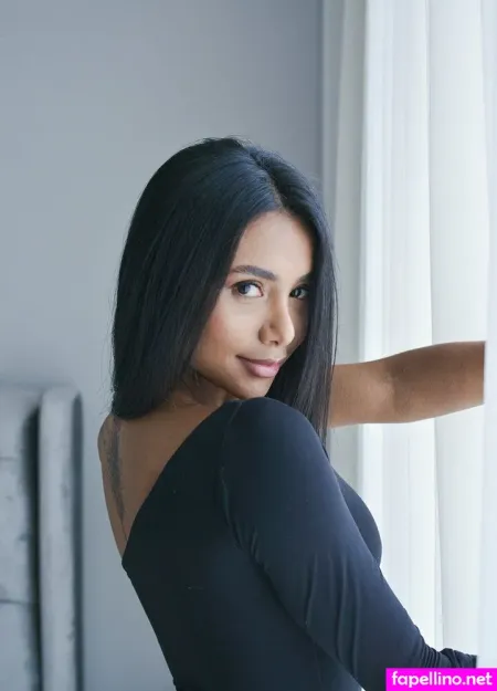 Camilatinaa OnlyFans Thumbnail #refRl5bs8j