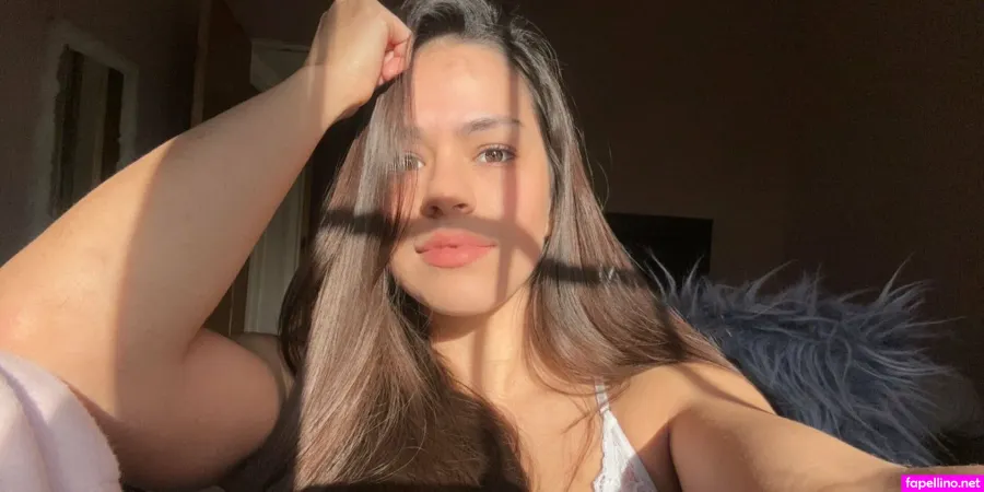 Camile2303 OnlyFans Thumbnail #Hg15SmXI3A