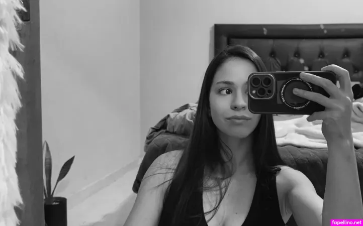 Camile2303 OnlyFans Thumbnail #TkB8RdFS41