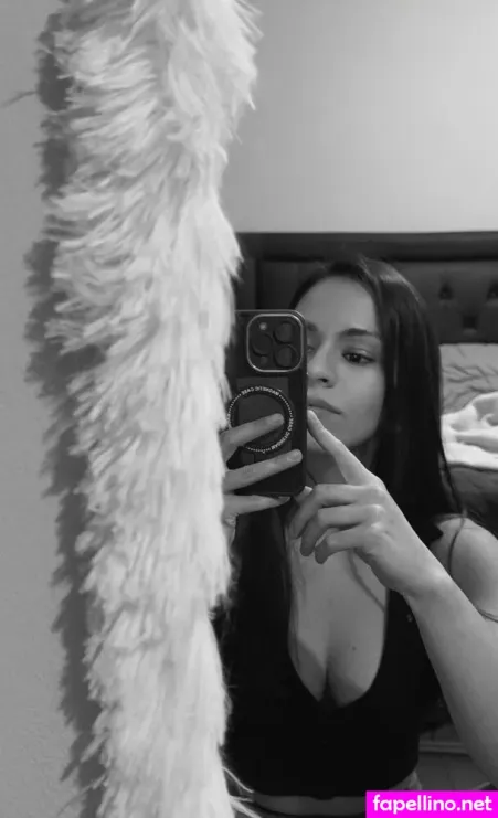 Camile2303 OnlyFans Thumbnail #X8OKCjtmJ2