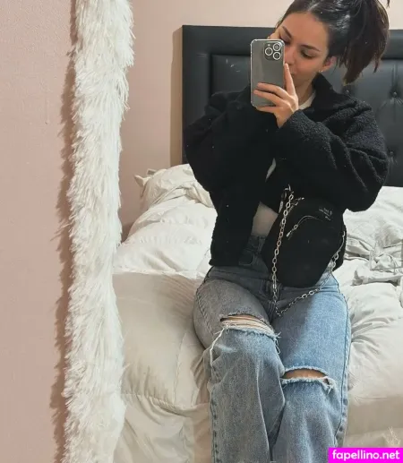 Camile2303 OnlyFans Thumbnail #mpK8PxCN1R