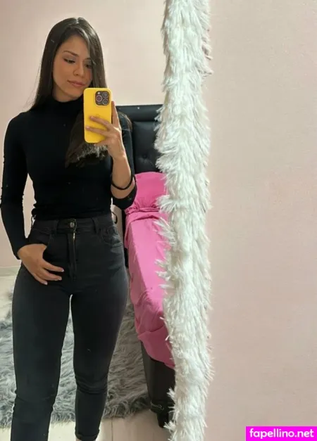 Camile2303 OnlyFans Thumbnail #teUmTKOjBq