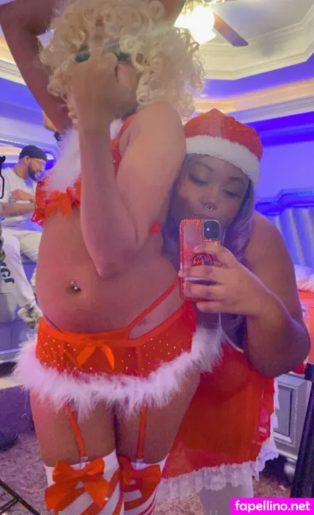 Camilla Mittens OnlyFans Thumbnail #mY3h80mB44
