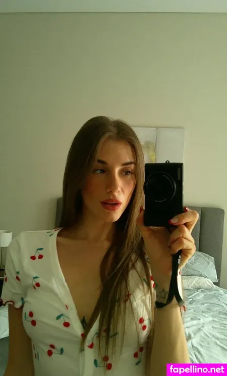 Camillaposh OnlyFans Thumbnail #F6cwj2gRRM
