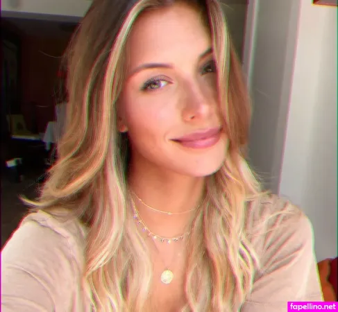 Camille Cerf OnlyFans Thumbnail #5TAPmYNKys