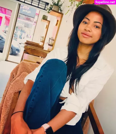 Camille Hyde OnlyFans Thumbnail #1aWdQXKSoj