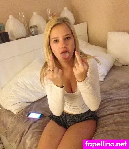 Camille Krzyston OnlyFans Thumbnail #0mWsokDerT