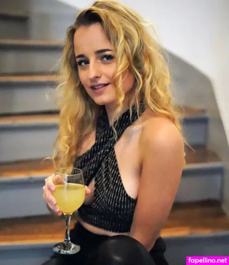 Camille Lv OnlyFans Thumbnail #yrBDZClmI2