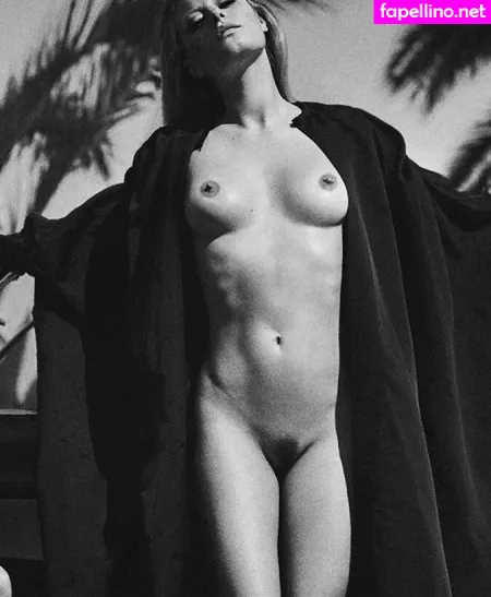 Camille Rowe OnlyFans Thumbnail #uSLRLjkE8h