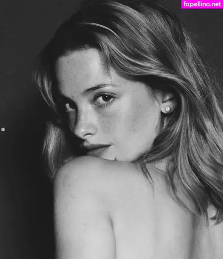 Camille Yolaine OnlyFans Thumbnail #dUQuOO5v9R