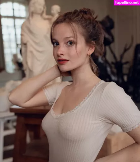 Camille Yolaine OnlyFans Thumbnail #tMyVpjGEqx