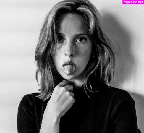 Camille Yolaine OnlyFans Thumbnail #zumxid94BM