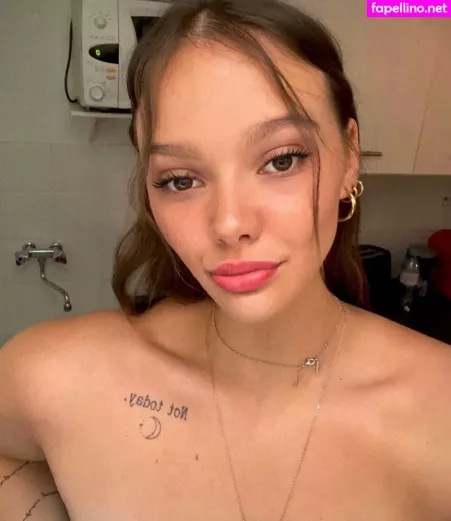 Camillebrx OnlyFans Thumbnail #AlV1U5upGb