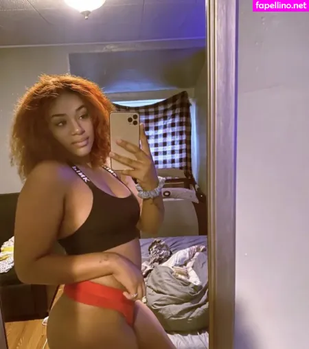 Camillewetasf OnlyFans Thumbnail #2y1juNoWWs