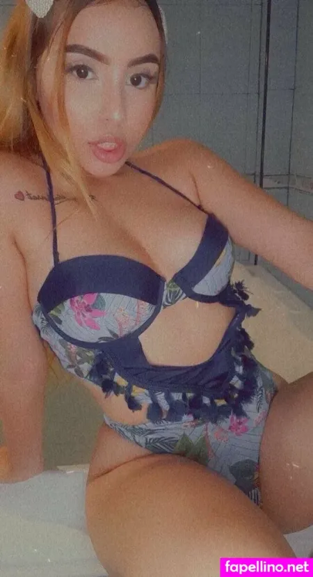 Camilove11 OnlyFans Thumbnail #V4YvBHgbKd