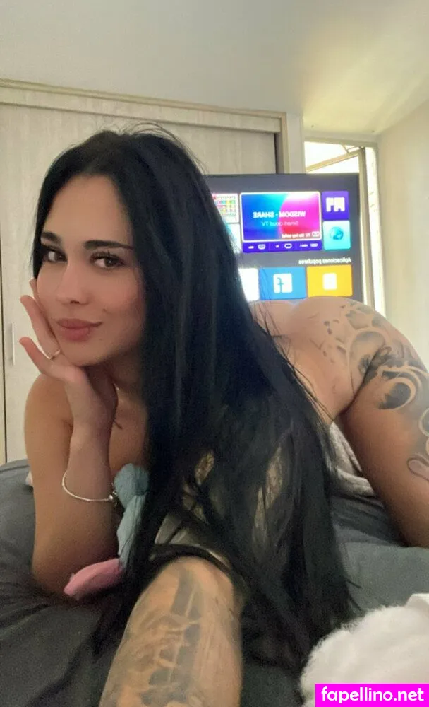 camivelezz, camivelezz__ Nude Leaked OnlyFans Photo #vOrsHhErOT