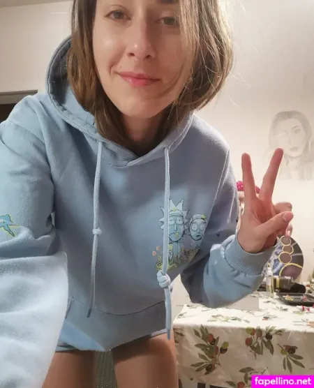 Camomilleee OnlyFans Thumbnail #IJUYaeVGed