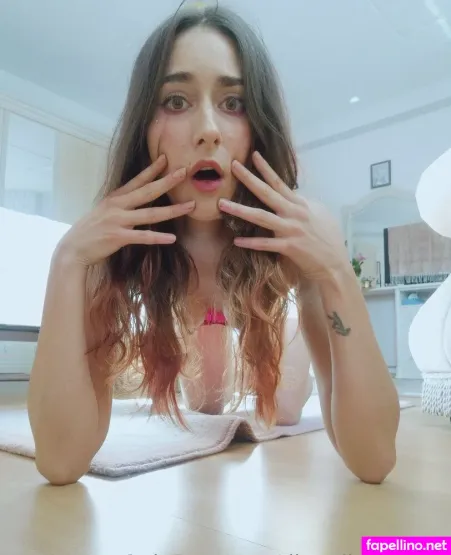 Camomilleee OnlyFans Thumbnail #f093sv6m9I