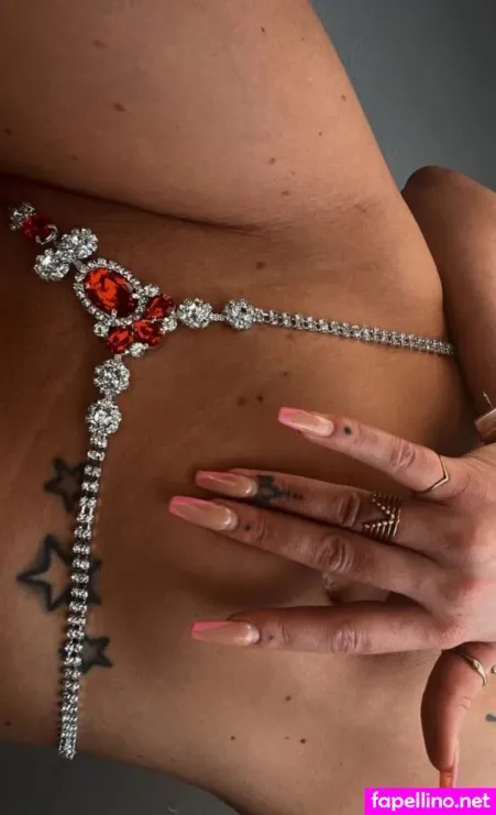 Camy Evangeline OnlyFans Thumbnail #dDYVT6RUbm