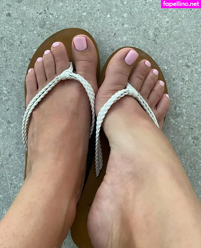 canadiansolemate, lexidoesfeet Nude Leaked OnlyFans Photo #HzQCKZw1xC