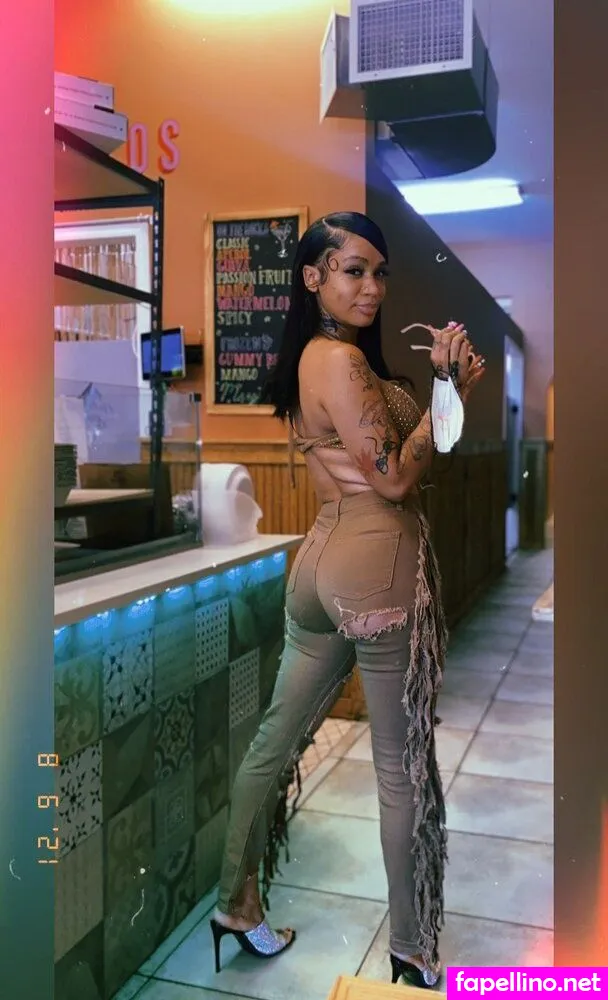 amandayousocrazy, canaryyellow Nude Leaked OnlyFans Photo #8k0rU8ldpL