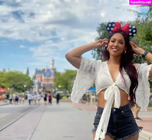 Candice Patton OnlyFans Thumbnail #gzgfeIvFt7
