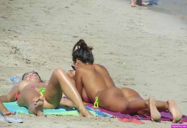 Candid Beach OnlyFans Thumbnail #UpBnciFQKz